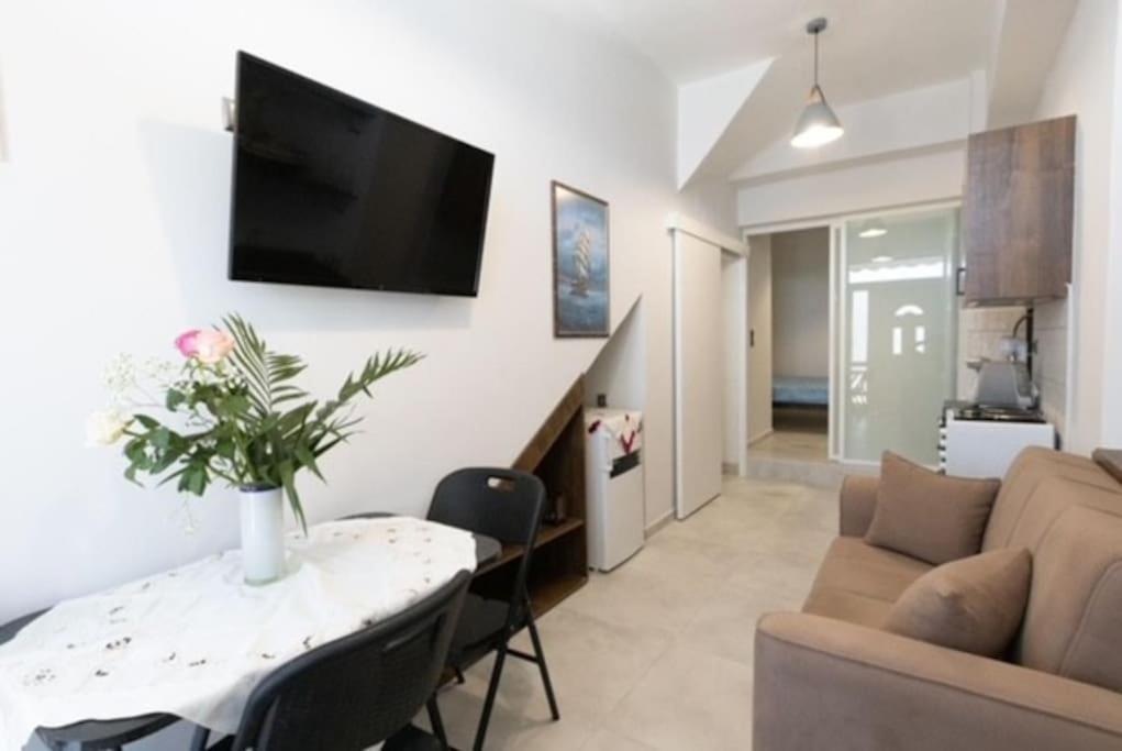 Aigli Guest House Гитион Экстерьер фото