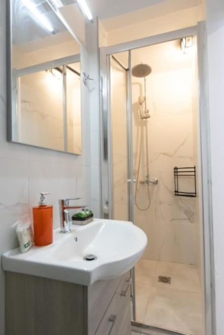 Aigli Guest House Гитион Экстерьер фото